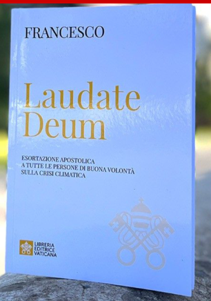 laudate deum